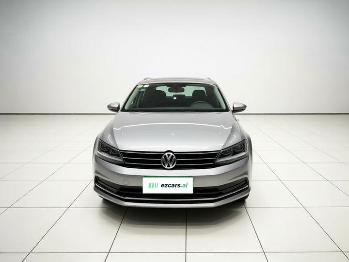 Sagitar 2017 230TSI AT Comfort photo 2