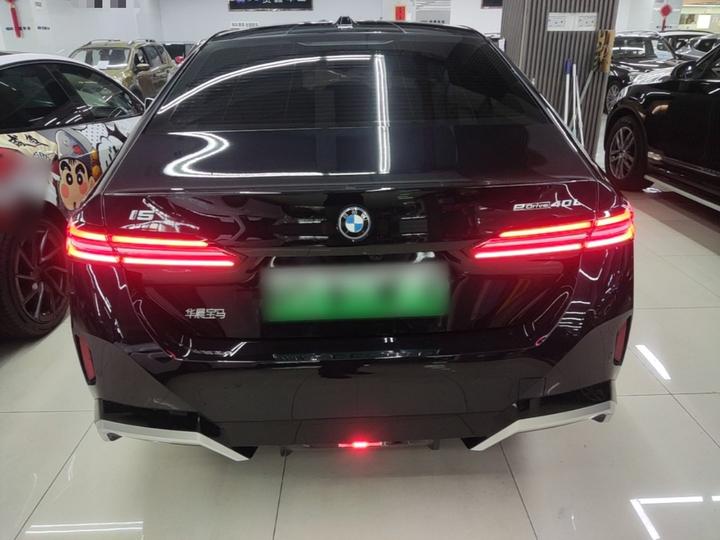 i5 2025 eDrive 40L M Sport Package photo 5