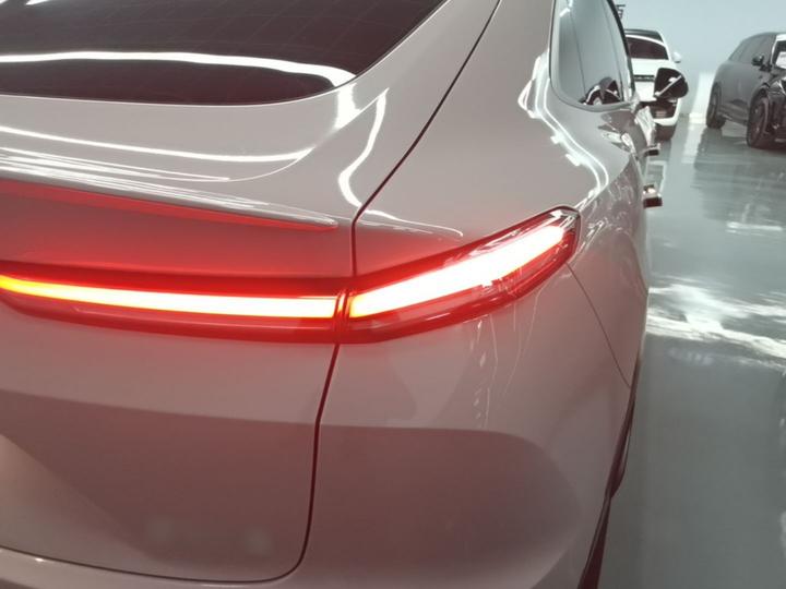 L60 2024 60kWh RWD photo 7