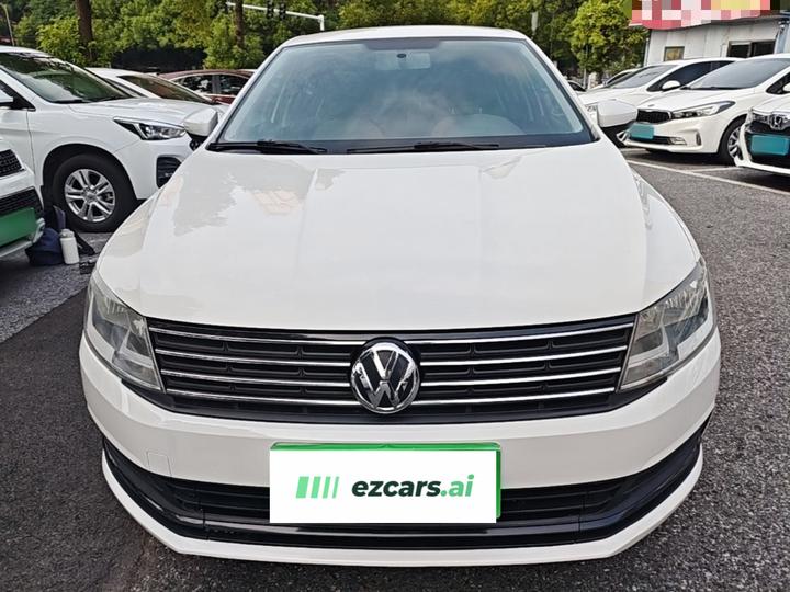 Lavida 2015 1.6L AT photo 2