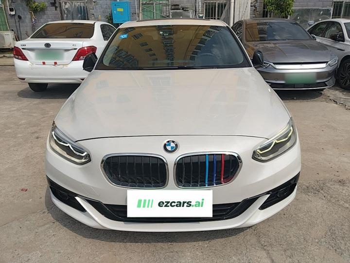 1 Series 2018 118i Sport photo 2