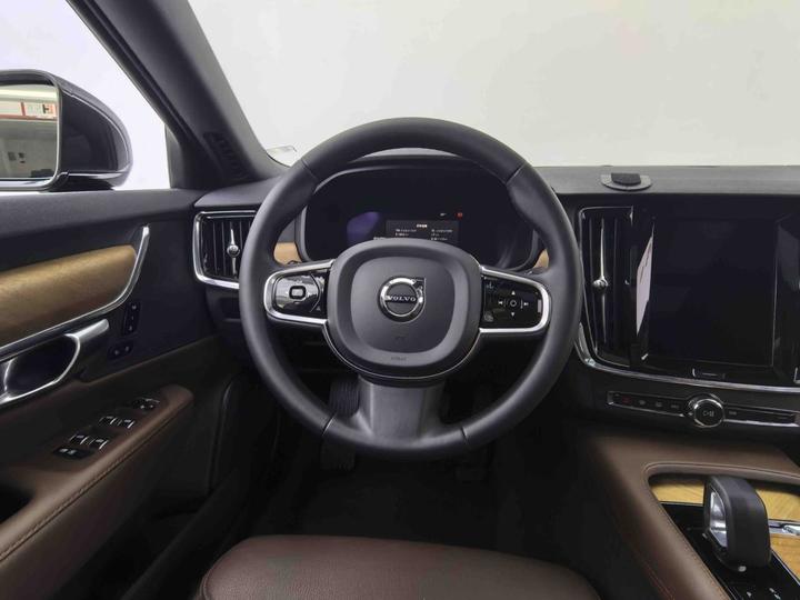 S90 2024 B5 Luxury photo 2