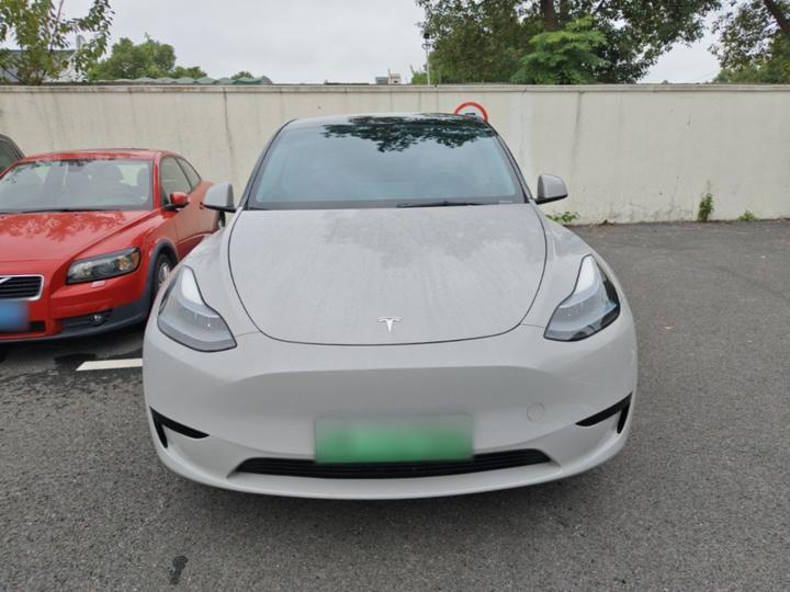 Model Y 2023 RWD photo 2