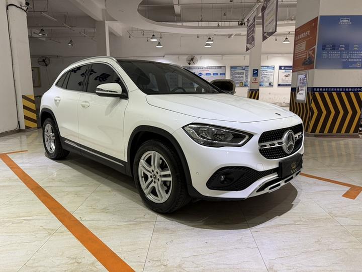 GLA 2022 Facelift GLA 180 photo 3