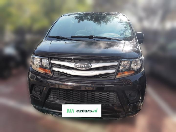 Refine M3 2019 1.8L 5-Seater photo 2