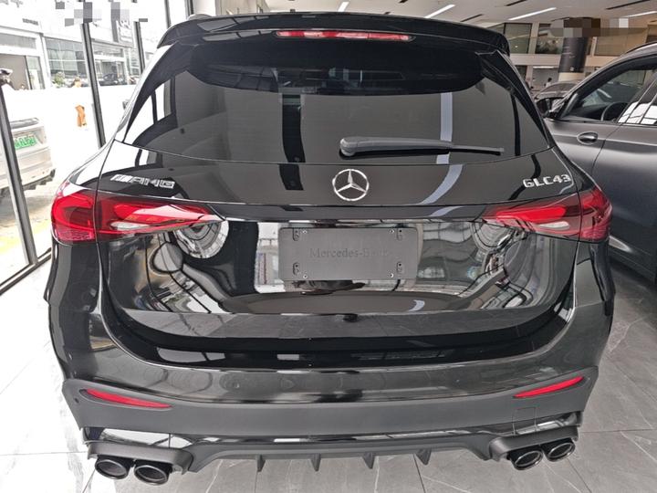GLC AMG 2024 AMG GLC 43 4MATIC photo 5