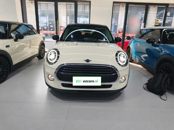 2018 1.5T COOPER Classic 5-Door photo 2
