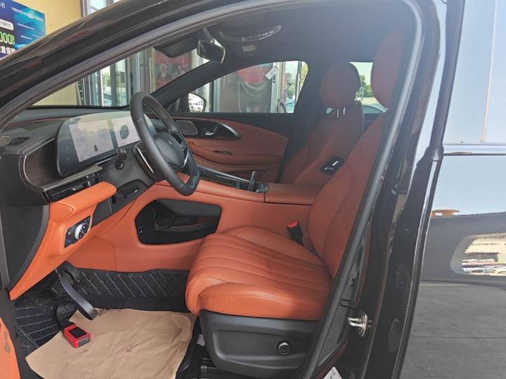Lingyun 2025 400T AWD photo 6