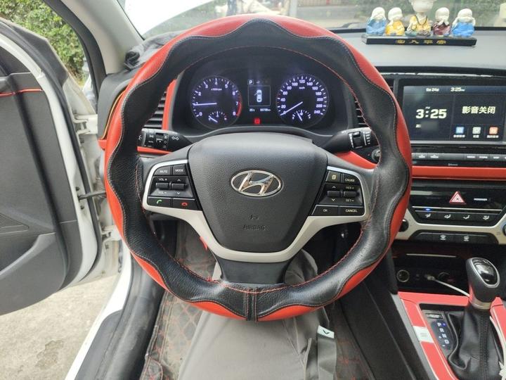 Elantra 2016 1.6L AT Smart Elite photo 3