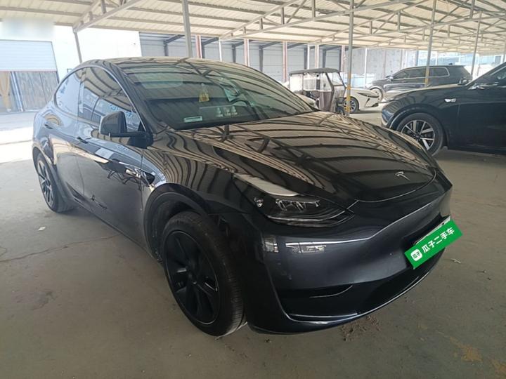 Model Y 2024 RWD photo 3