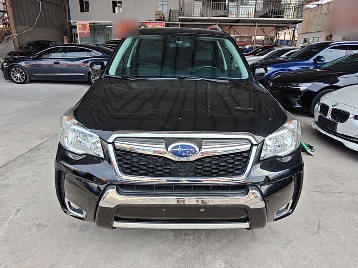 Forester 2015 2.0i Anniversary Edition photo 2