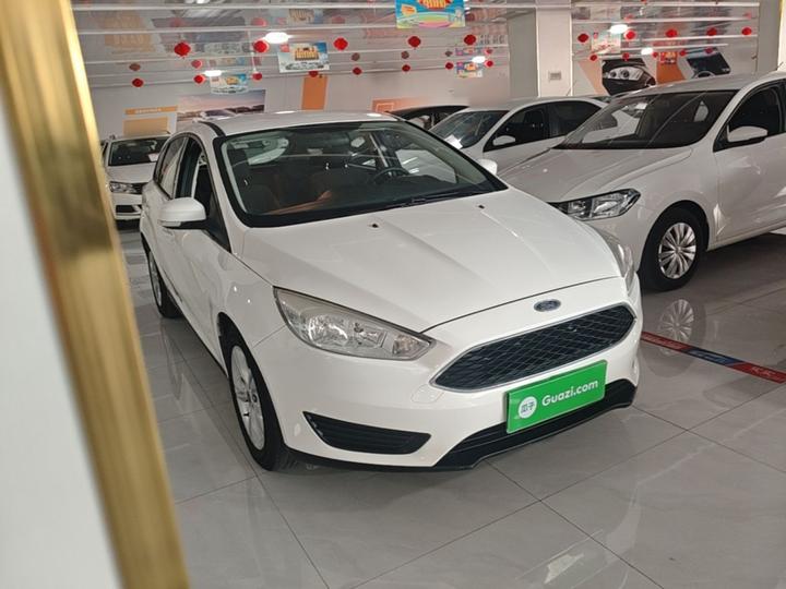 Focus 2018 Hatchback Classic 1.6L AT Comfort photo 3
