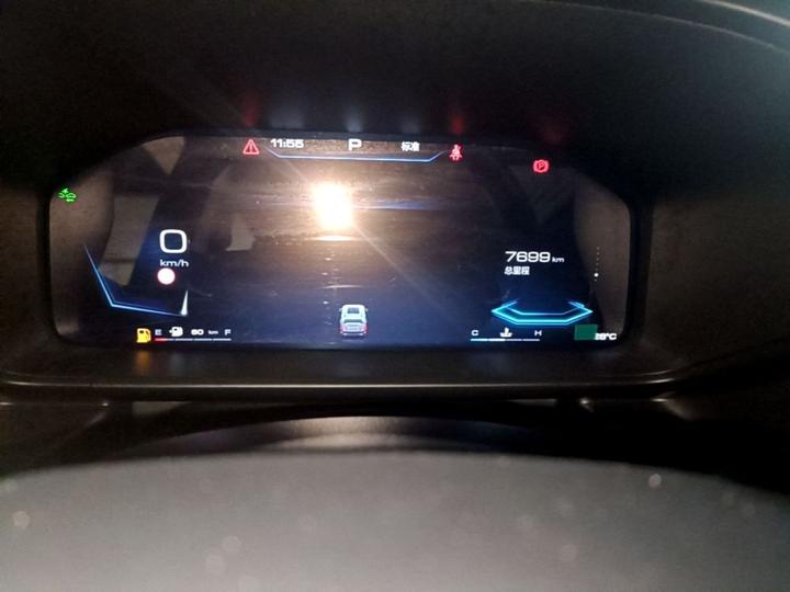 2022 1.5T DCT RWD photo 7