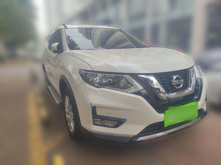 X-Trail 2017 2.0L CVT Comfort 2WD photo 3