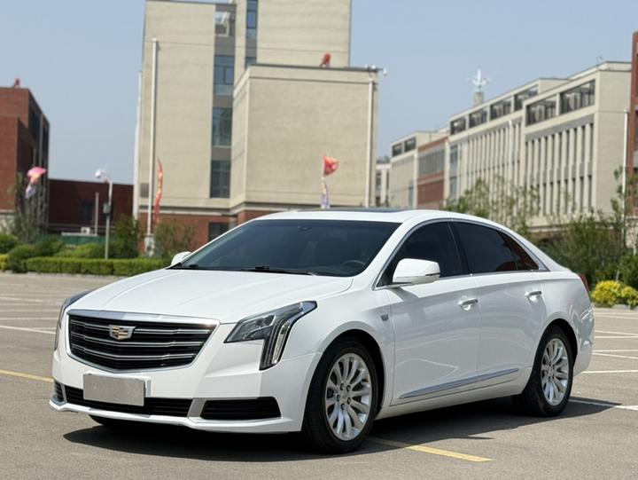 XTS 2018 28T Tech