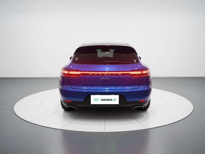 2021 Macan 2.0T photo 3