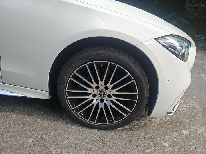 C-Class 2024 C 260 L photo 8