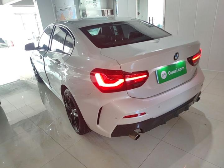 1 Series 2023 125i M Sport photo 4