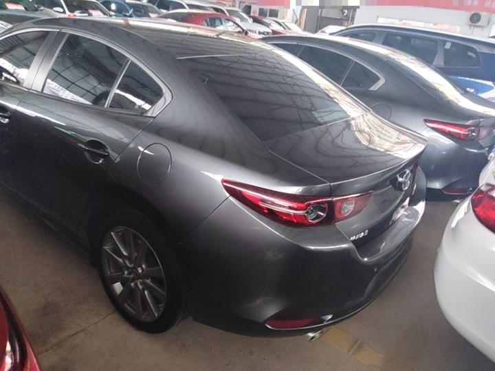 3 Axela 2020 2.0L AT photo 4