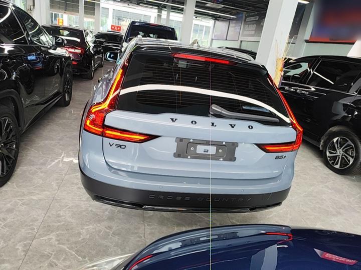 V90 2021 Cross Country B5 AWD photo 3
