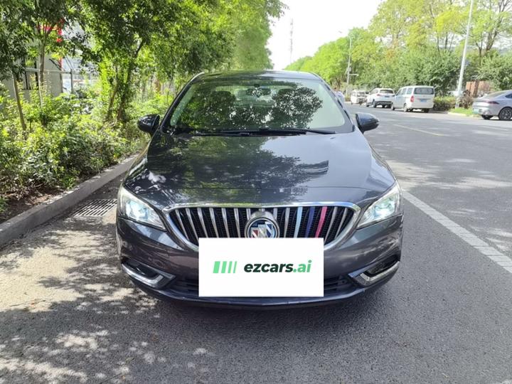 Verano 2015 Sedan 20T DCT Leading photo 2