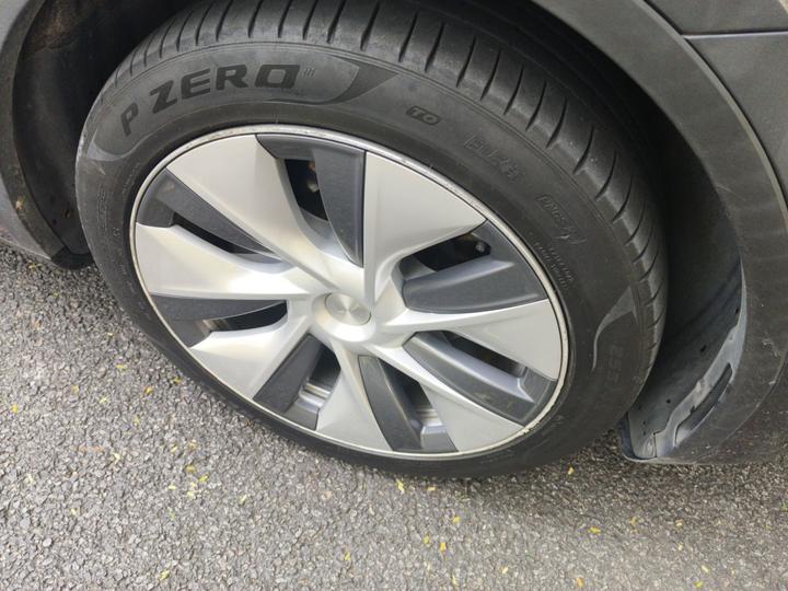 Model Y 2022 Facelift RWD photo 8