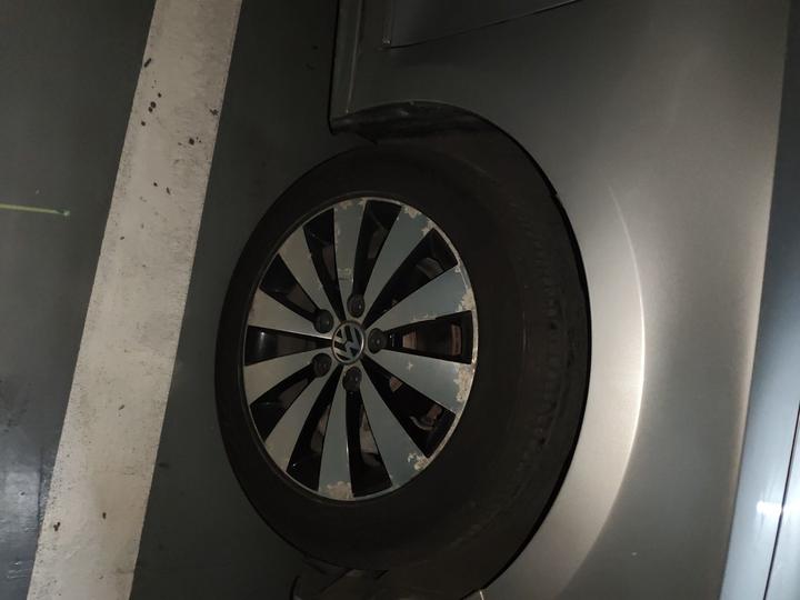 Sagitar 2015 230TSI AT Luxury photo 8