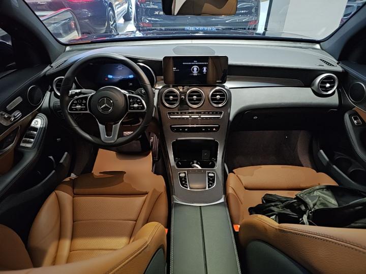 GLC Coupe 2021 GLC 300 4MATIC Coupe SUV photo 5