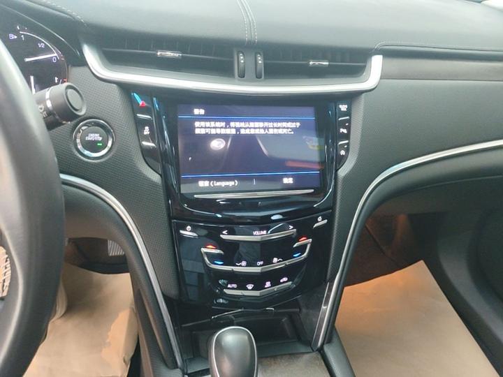 XTS 2018 28T Elite photo 8