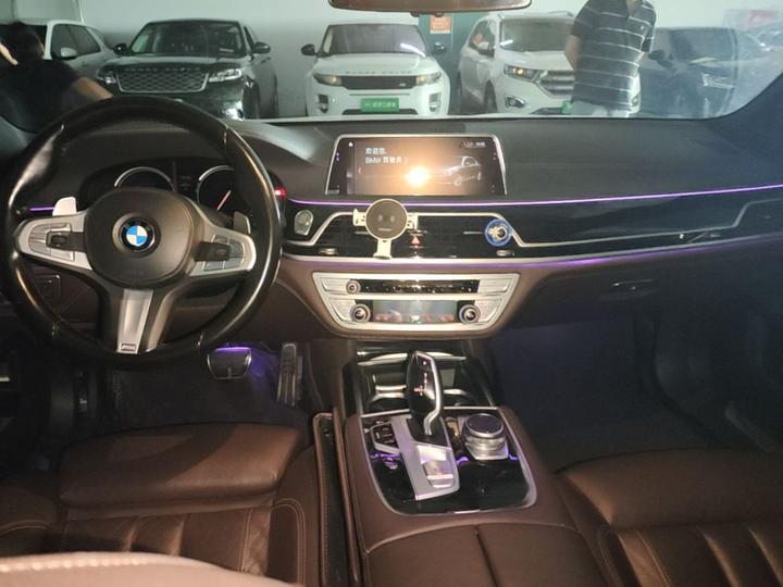 7 Series 2018 730Li Leading M Sport Package photo 6