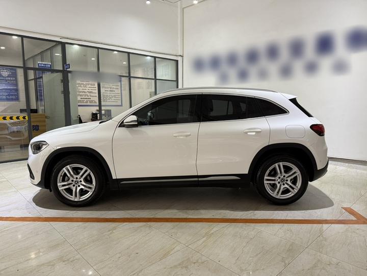 GLA 2022 Facelift GLA 180 photo 4
