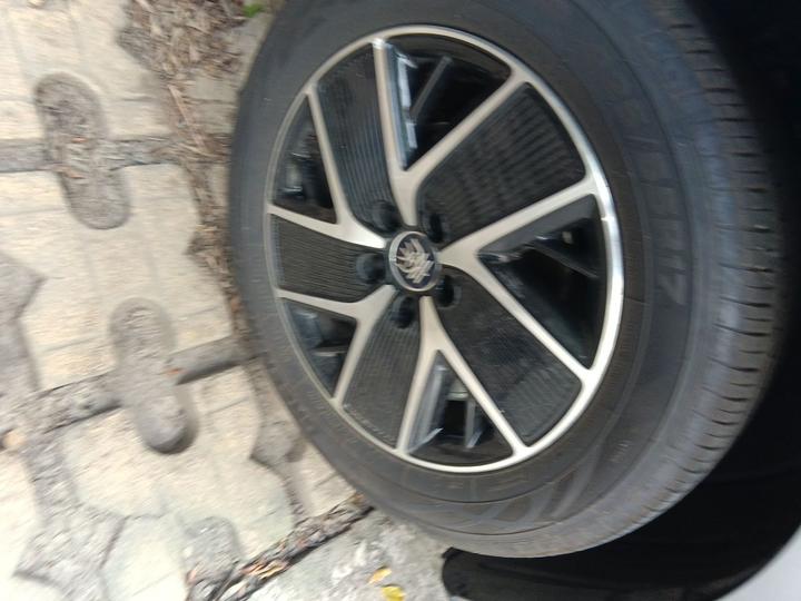 Qin L 2025 DM-i ADAS 120KM photo 8