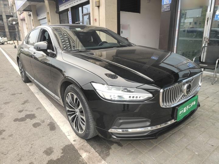 S90 2023 B5 Luxury photo 3