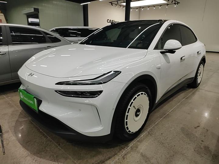 L60 2024 60kWh RWD