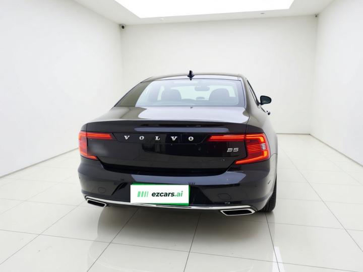 S90 2025 B5 Luxury photo 3