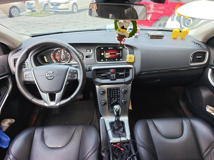 V40 2017 T3 photo 5