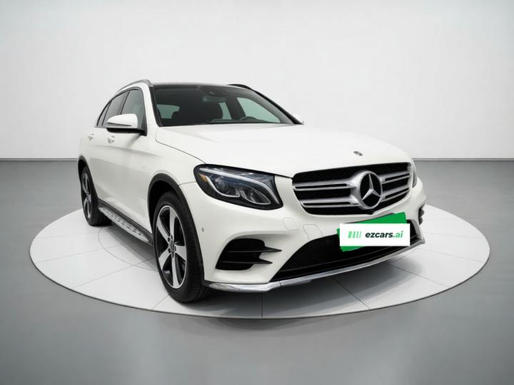 GLC 2017 GLC 260 4MATIC Luxury photo 3