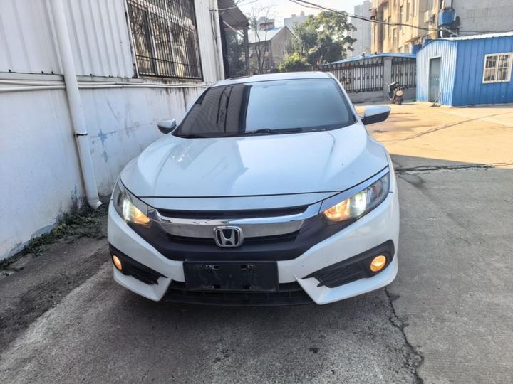 Civic 2016 180TURBO CVT Comfort photo 2