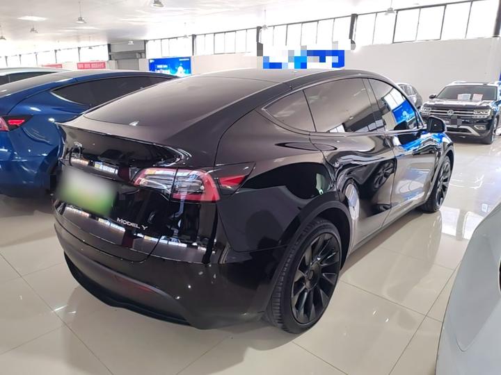 Model Y 2022 Facelift RWD photo 6