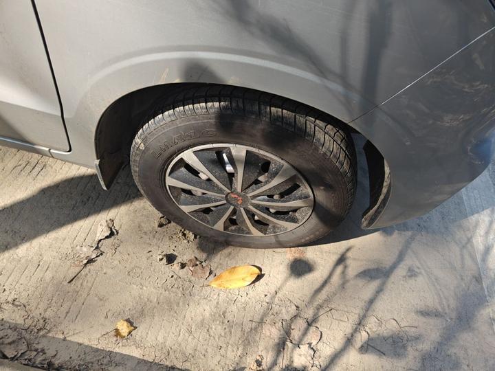 Wuling Hongguang V 2022 1.5L LAR photo 8