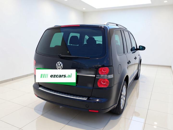 2011 1.4T DSG 7-Seater photo 6