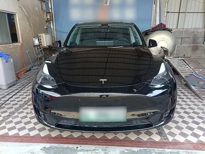 Model Y 2022 RWD photo 2