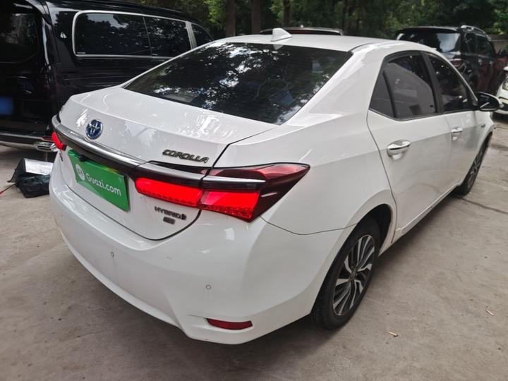 Corolla 2017 Facelift Hybrid 1.8L E-CVT Elite photo 4
