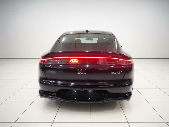 IM Motors LS6 2026 EREV 66 Max+ photo 3