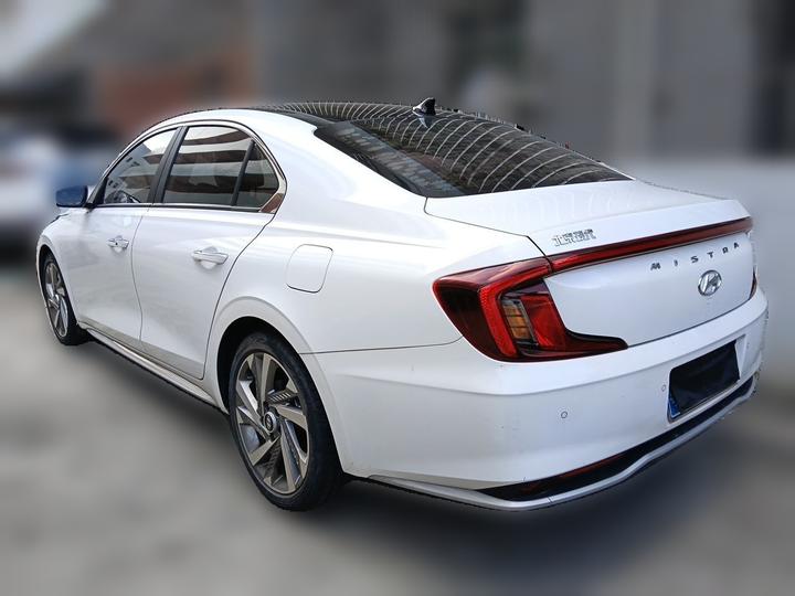 Mistra 2021 1.8L CVT LUX Premium photo 4