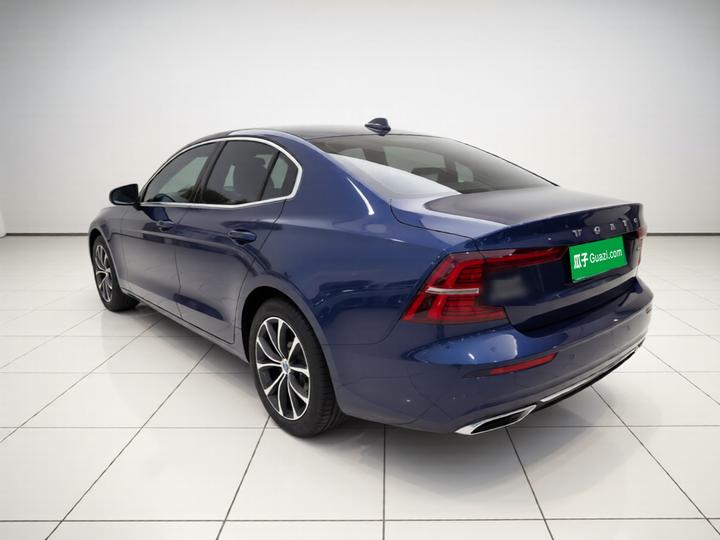 S60 2022 B4 Luxury photo 4