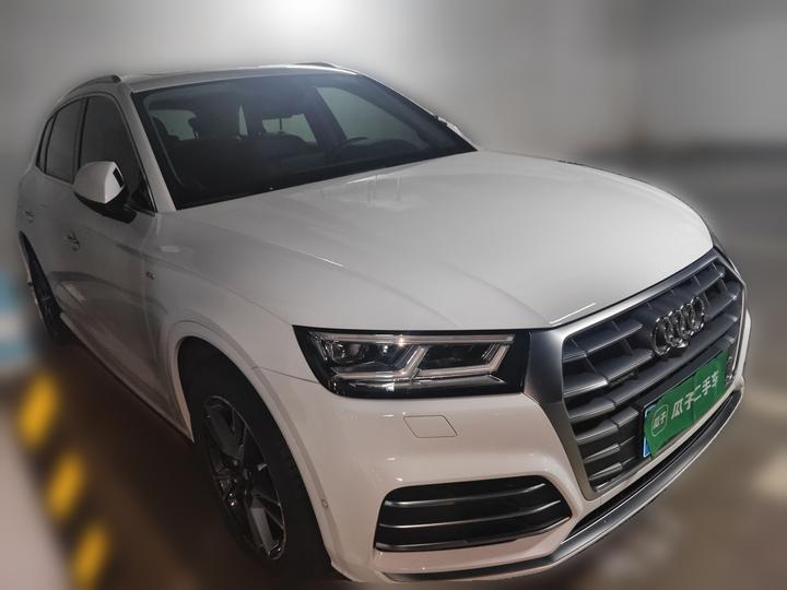 Q5L 2020 45 TFSI Exclusive Fashion photo 3