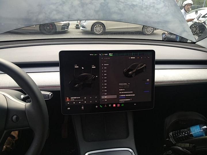 Model Y 2023 Long Range AWD photo 8