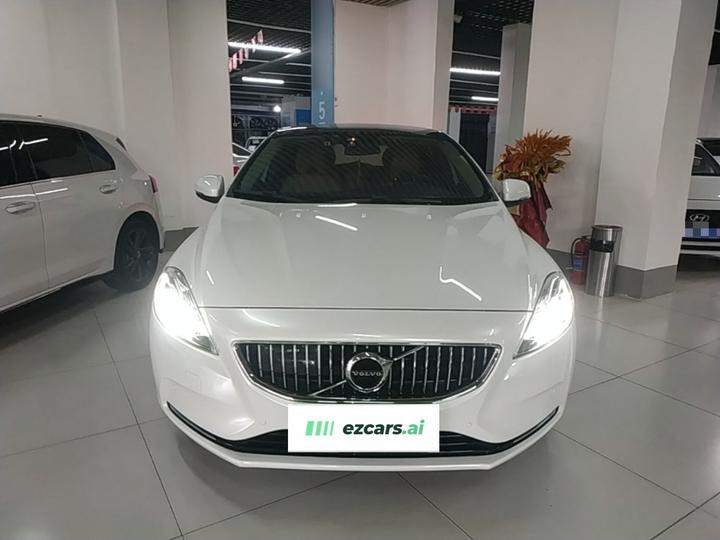 V40 2017 T4 photo 2
