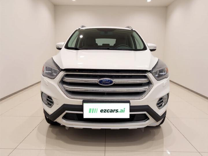 Kuga 2018 EcoBoost 180 AWD photo 2